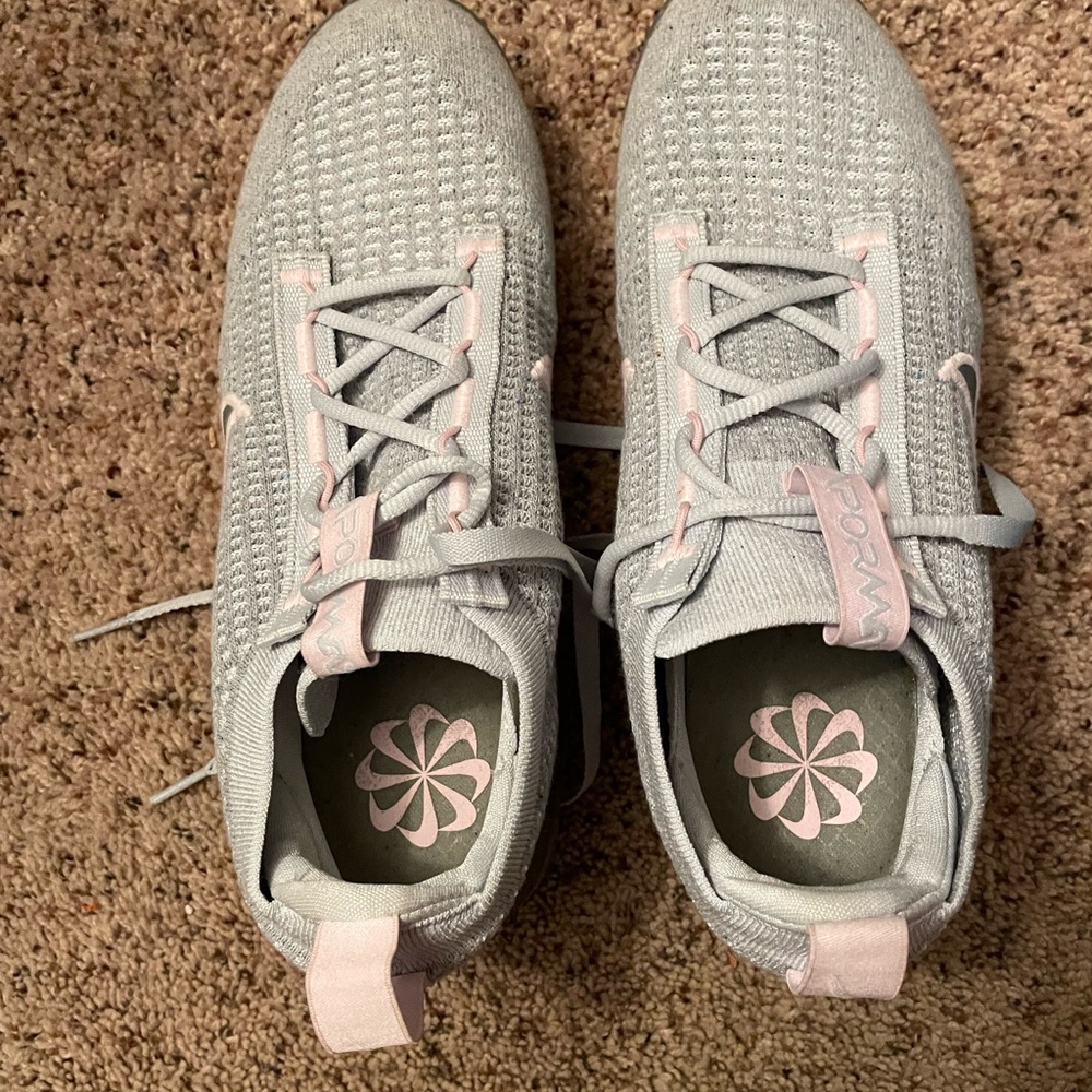 Nike Vapormax Womens sz 8 pale gray with pink accents